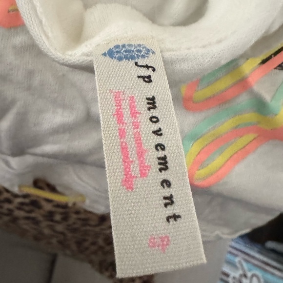 Brand New WOTAG Free People Small Bring the Heat Graphic Tee New York Combo - Picture 3 of 7